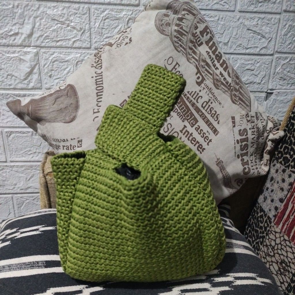 Tas Rajut Hijau Preloved