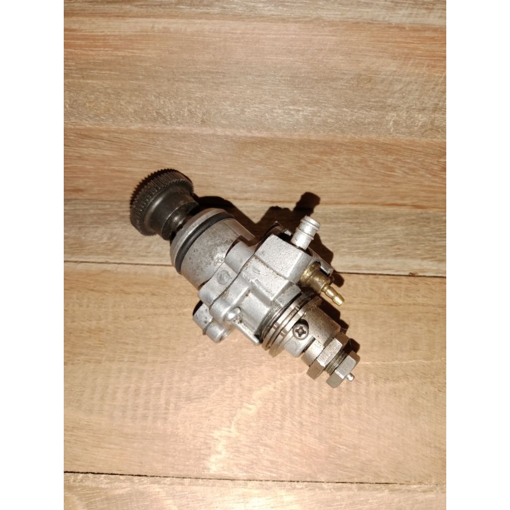 pompa oli samping fiz r original lepasan