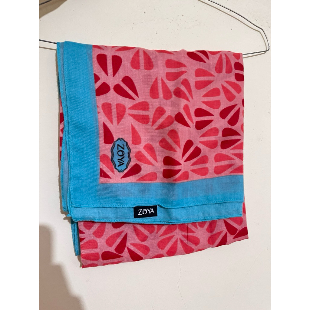 ZOYA Hijab segi empat