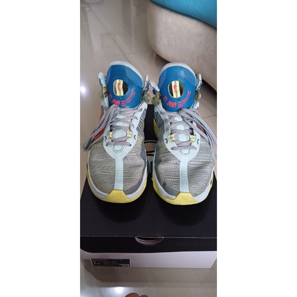 Sepatu Basket Bekas Nike Air zoom GT jump 2