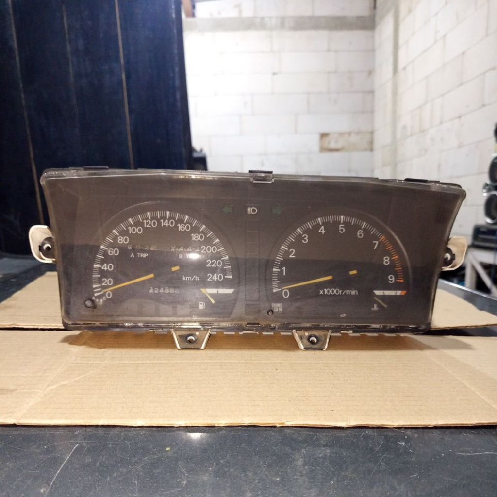 speedometer mitsubishi eterna DOHC