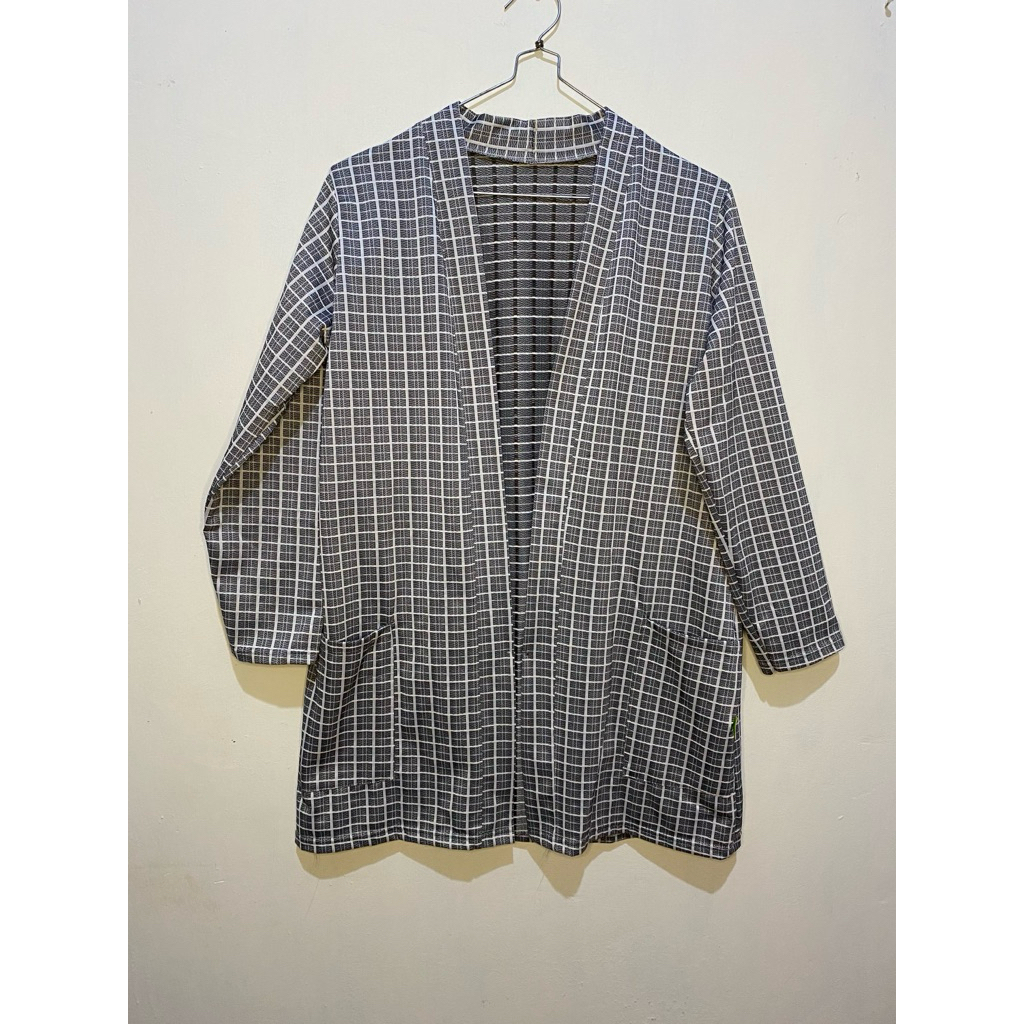 Preloved Long Cardy Outer kotak-kotak