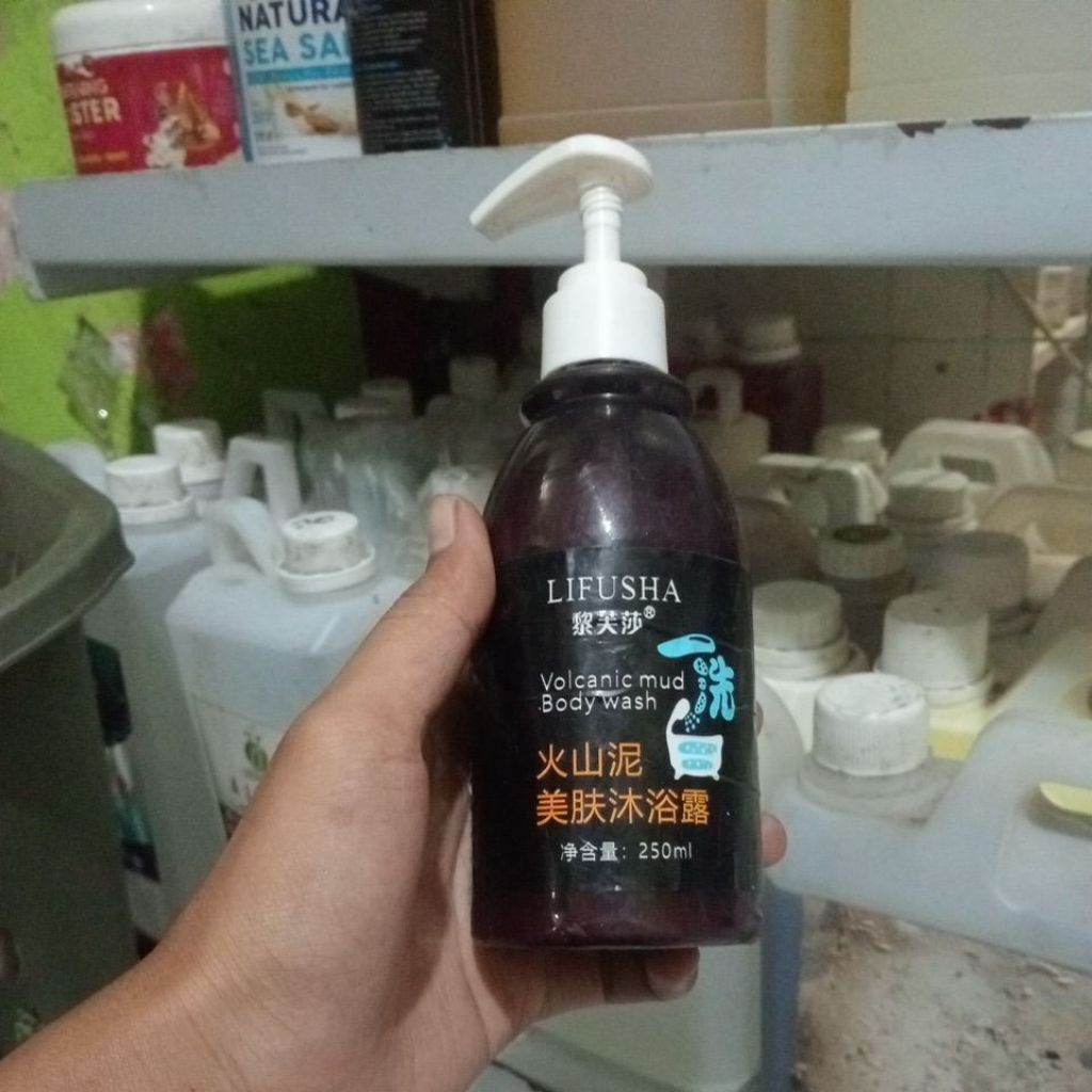 Lifusha Volcanic mud Body Wash