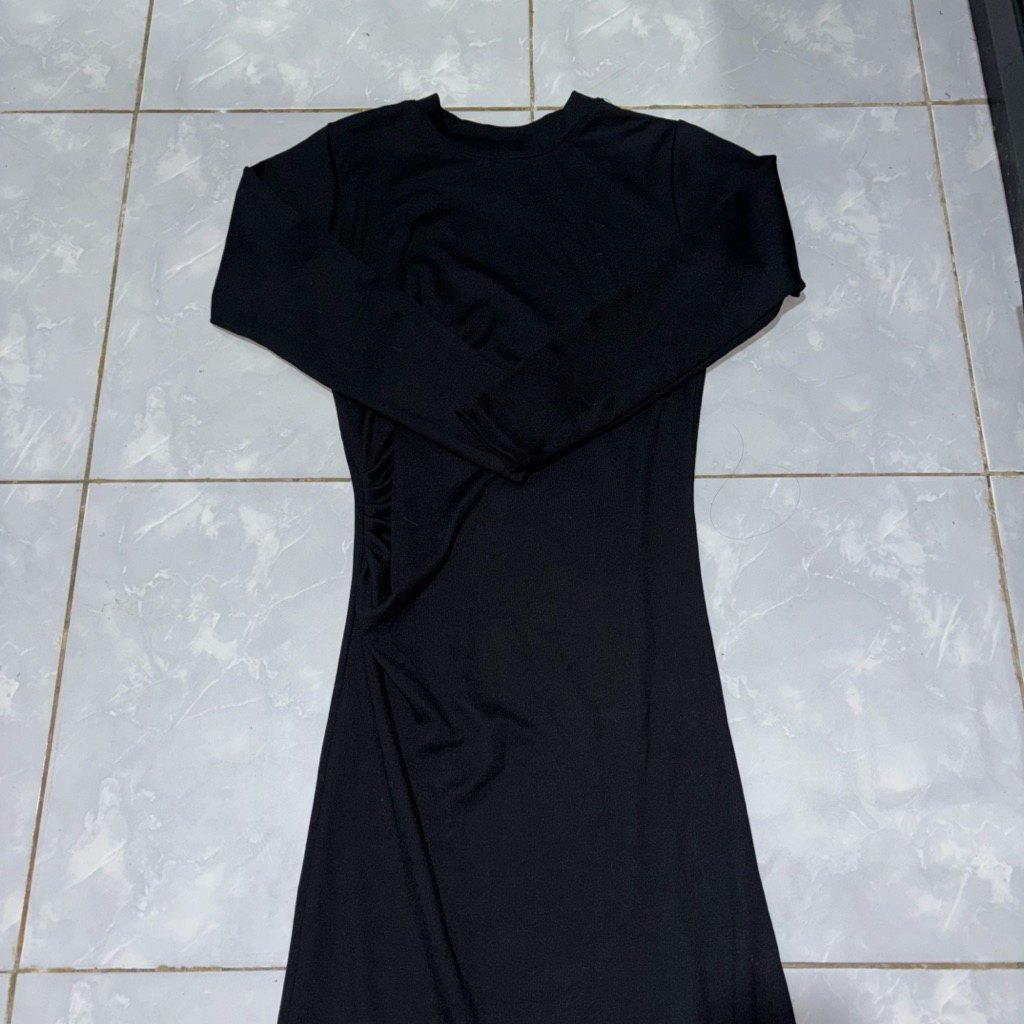 PRELOVED DRESS PANJANG HITAM