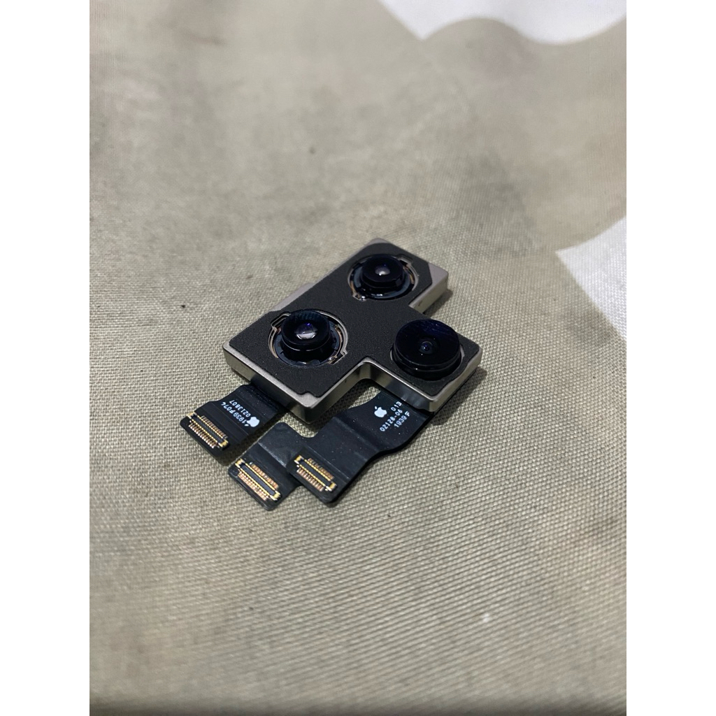 kmera copotan iphone 11 pro minus 0,5