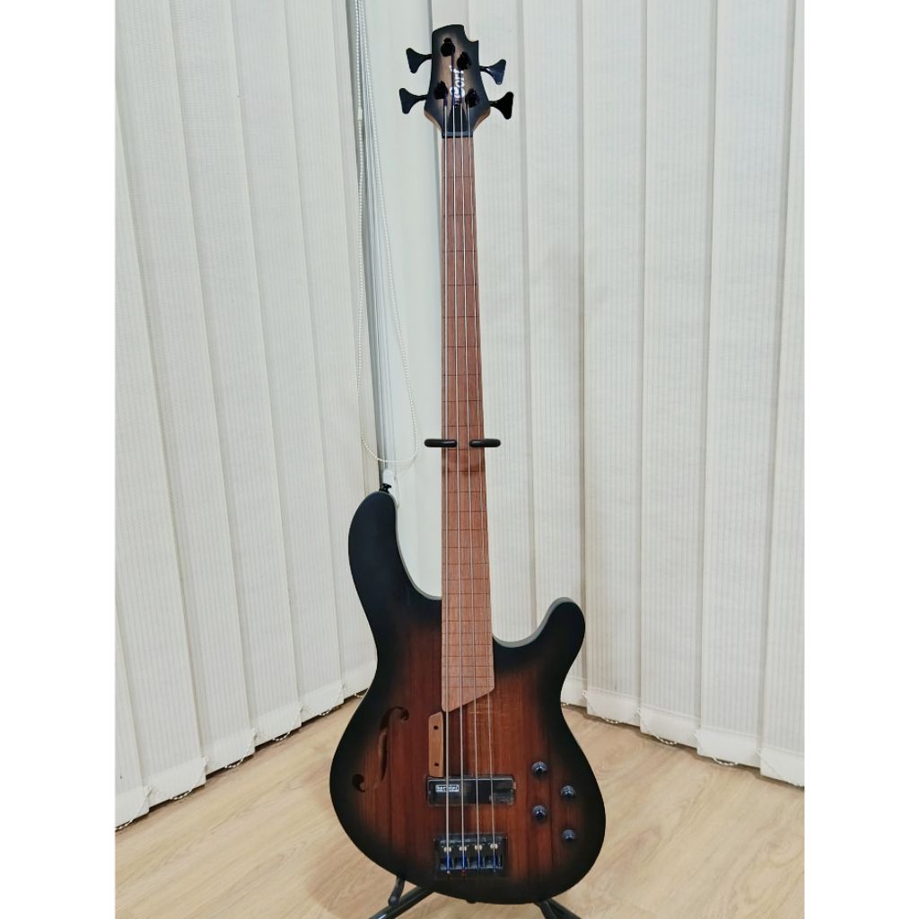 Cort B4FL MHPZ Bass Fretless Hollow Body