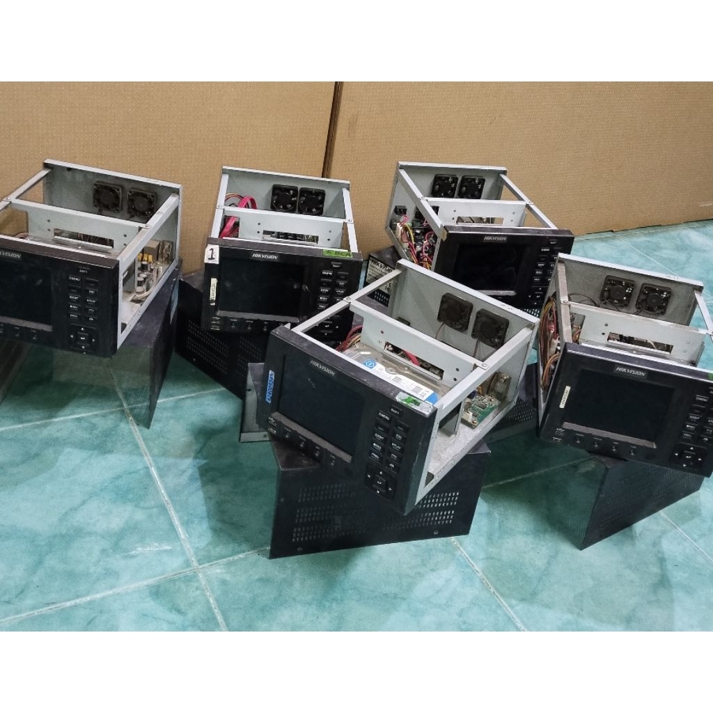 monitor , hardisk, maybot pcb( jual gambling) Hikvision digital