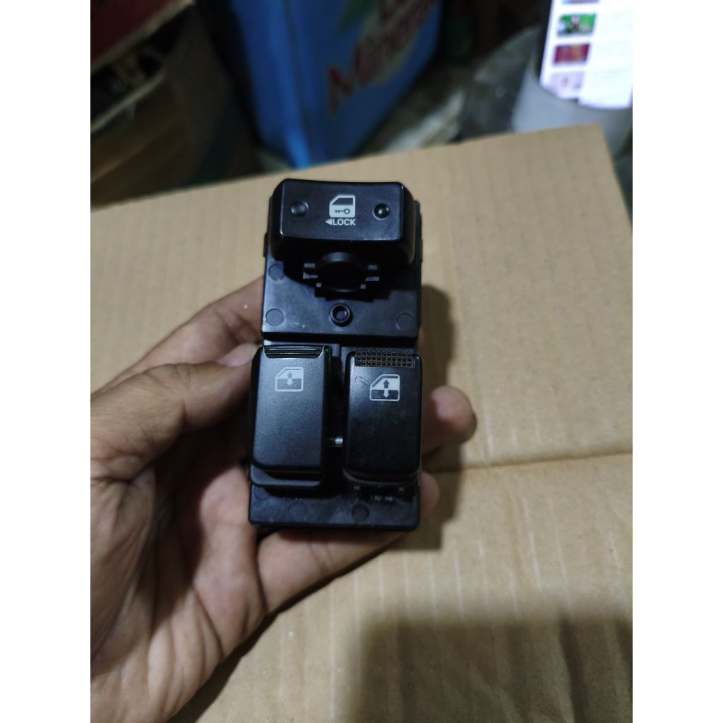 tombol switch power window hyundai h1 original