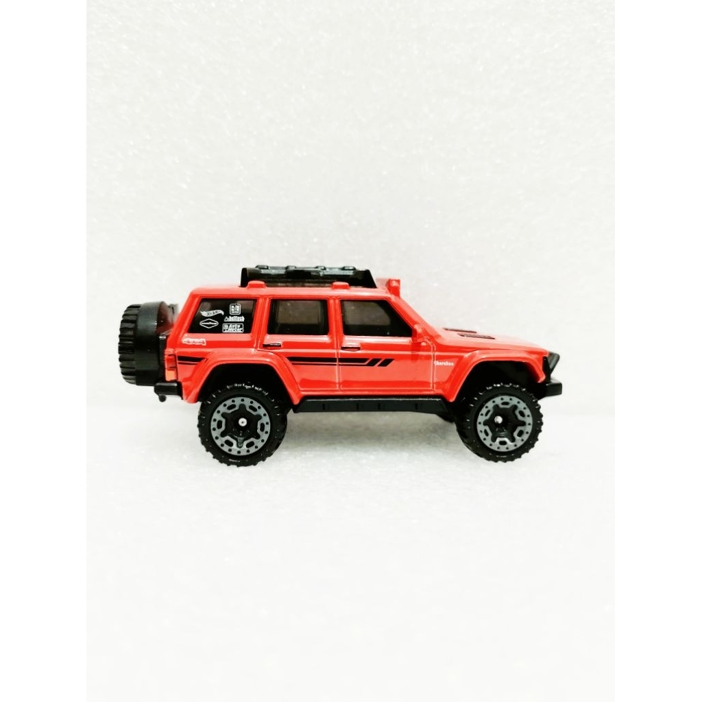 HOTWHEELS '95 JEEP CHEROKEE LOOSE
