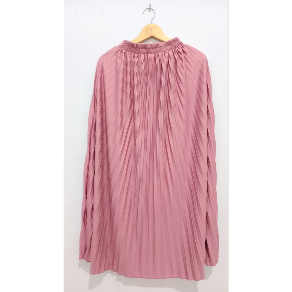 Preloved Rok Plisket Bekas Konten Only