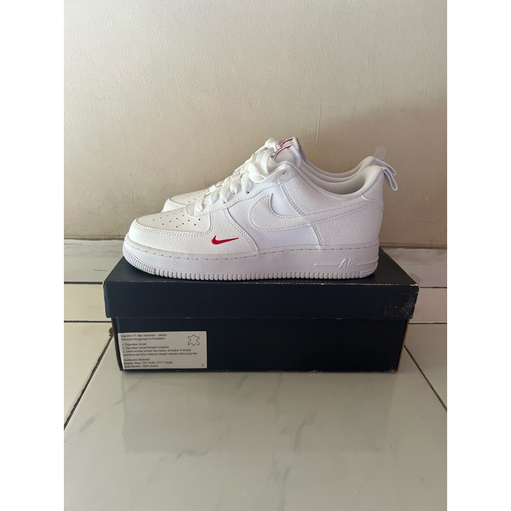 sepatu sneakers nike airforce 1 lv8 af1