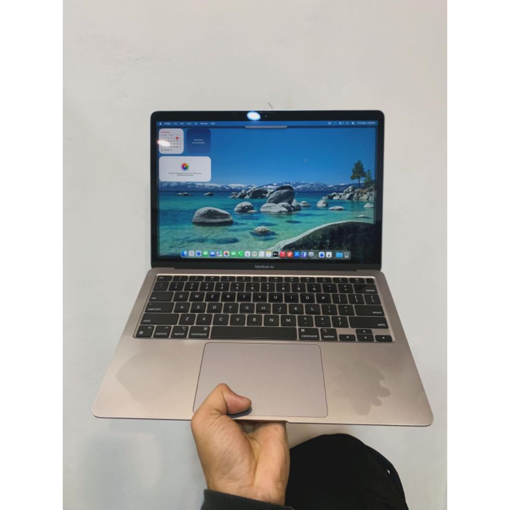 MACBOOK AIR APPLE M1