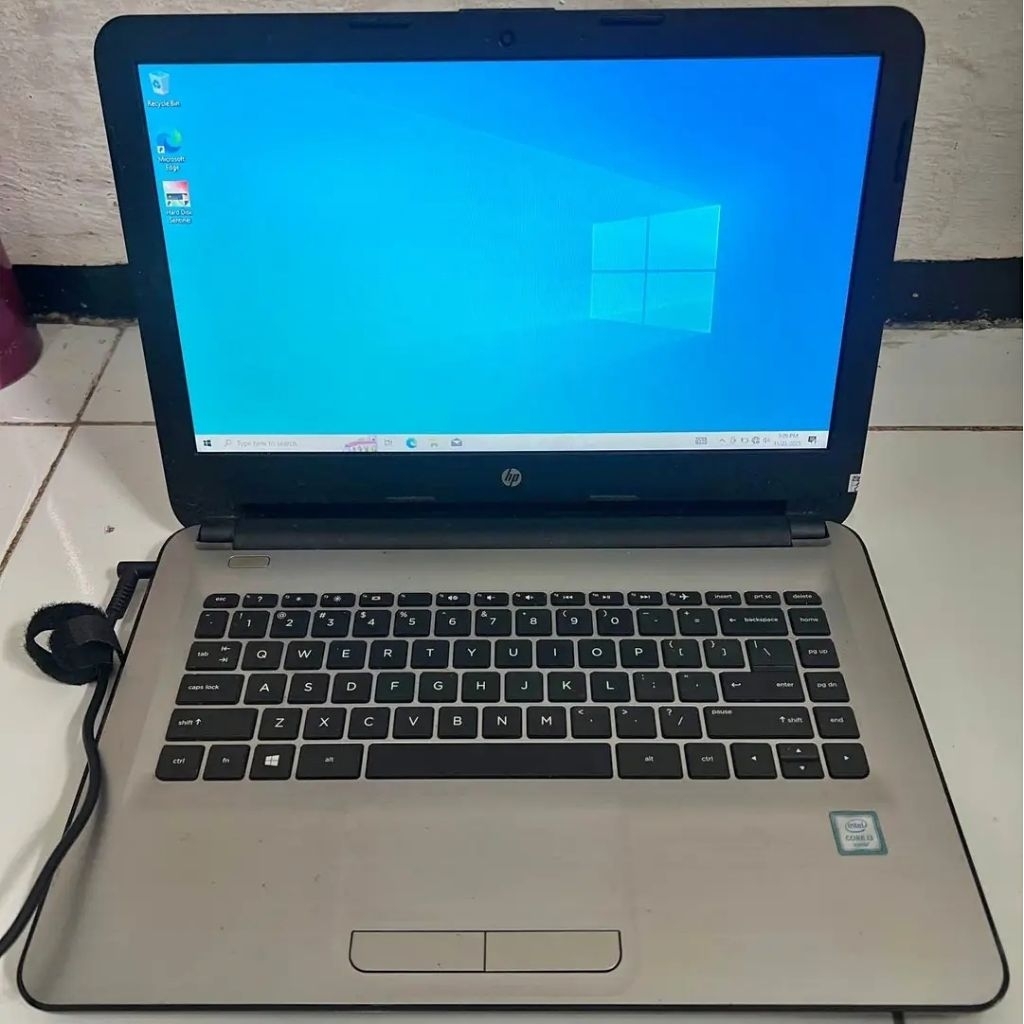 Laptop HP Core i3-6006U (Gen 6) RAM 8GB / 128GB Widows 10