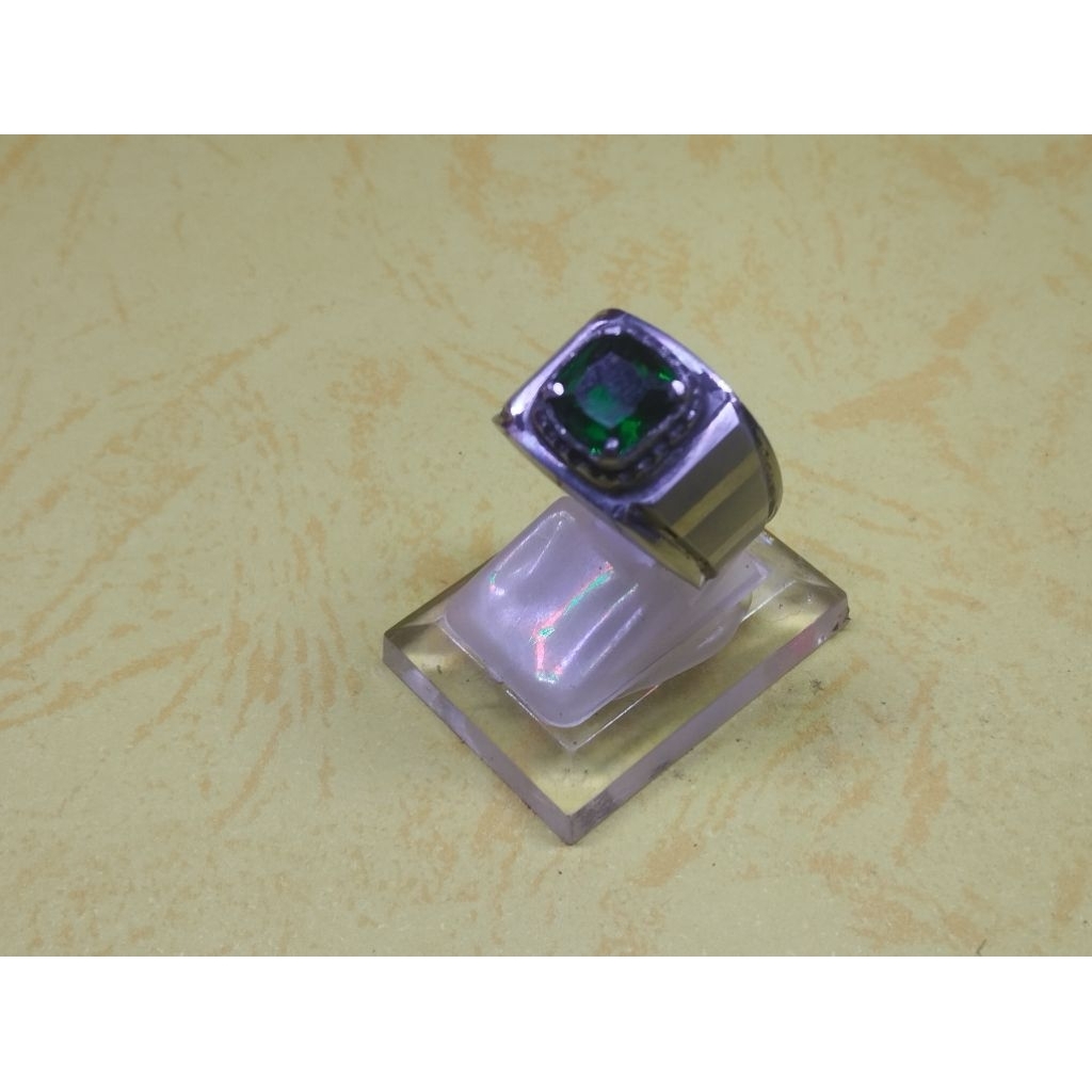 Batu Natural  Green Zirconia