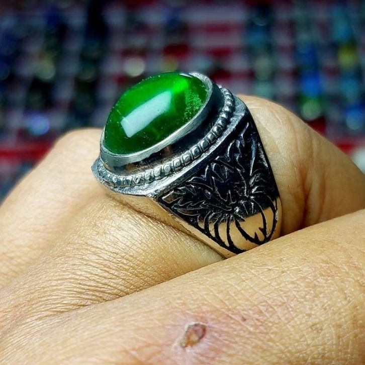 Cincin batu akik Zamkal zamrud kalimantan / cincin batu akik pria wanita #zamrud