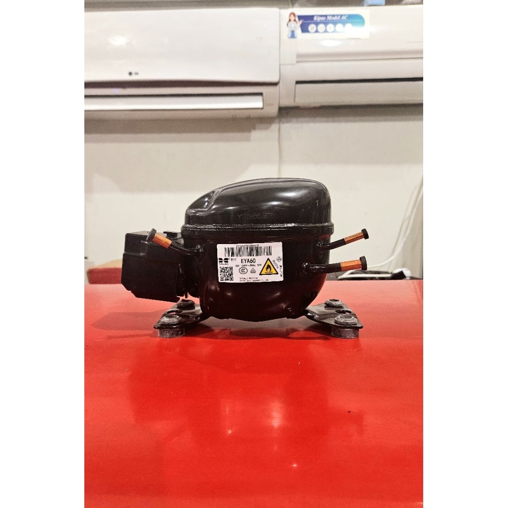 KOMPRESOR 1/6 EYA60 KULKAS PINTU 2 ORIGINAL REFRIGERANT R600A