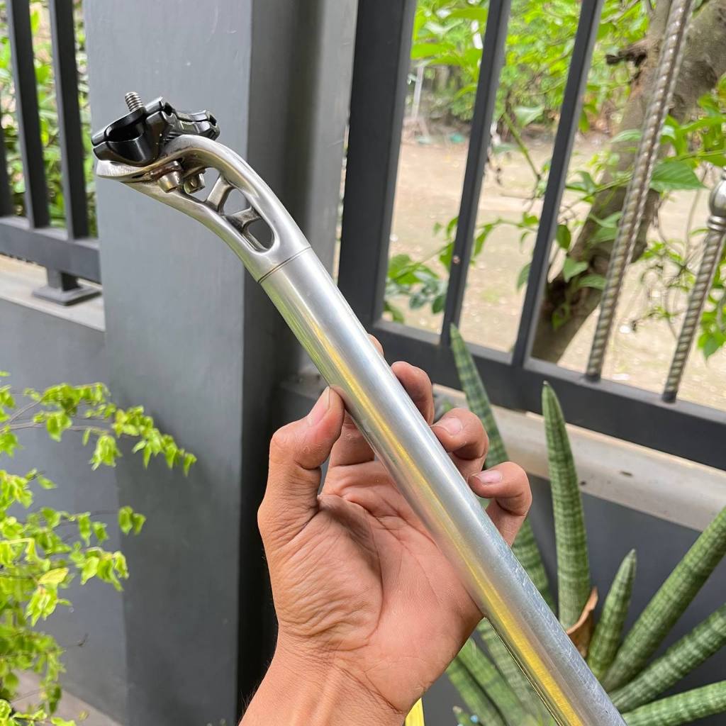Seatpost sepeda aero diameter 25,4 batangan utuh/wungkul full alloy silver