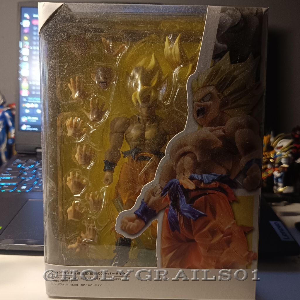 SHF Dragon Ball Legendary Super Saiyan Goku bootleg