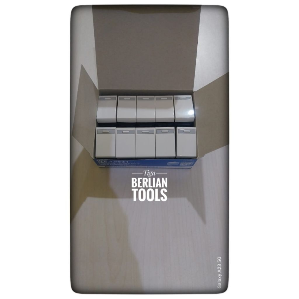 Saklar Panasonic WEJ 5531 ( Model Baru )