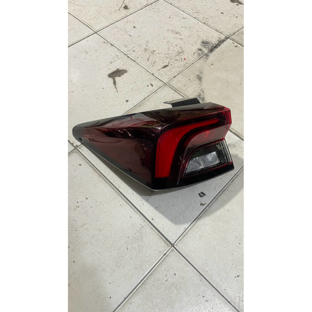 Stoplamp/Lampu belakang Avanza Veloz 2022