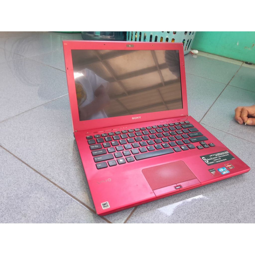 laptop ULTRABOOK Sony Vaio core i5 ram8gb HDD 1TB MULUS