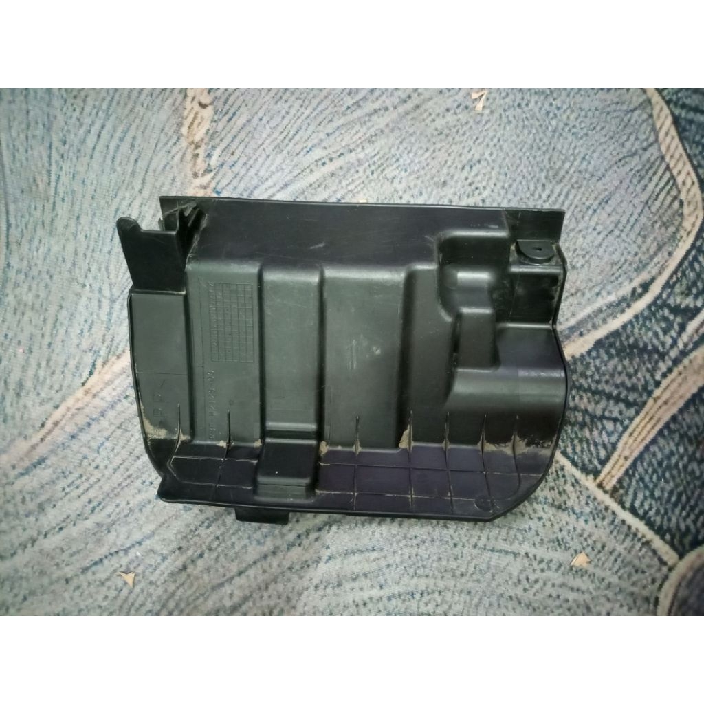 COVER TUTUP AKI YAMAHA LEXI B3F