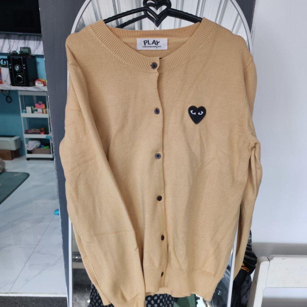 PRELOVED CARDIGAN CDG PLAY