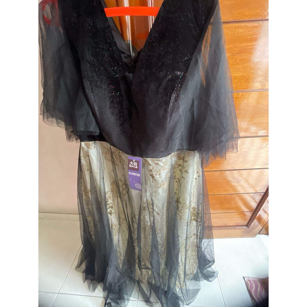 gaun pesta dewasa jumbo