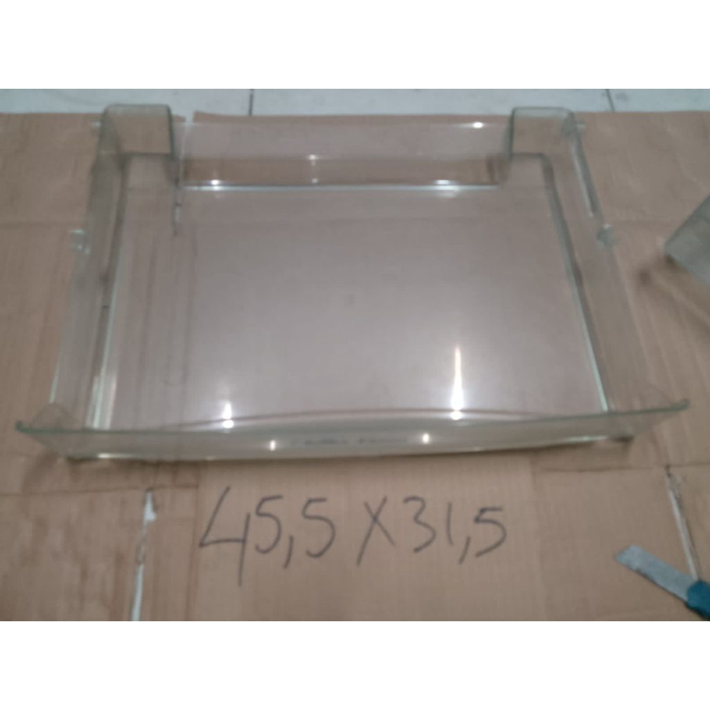 rak ikan atau tampungan air kulkas sanyo ruby