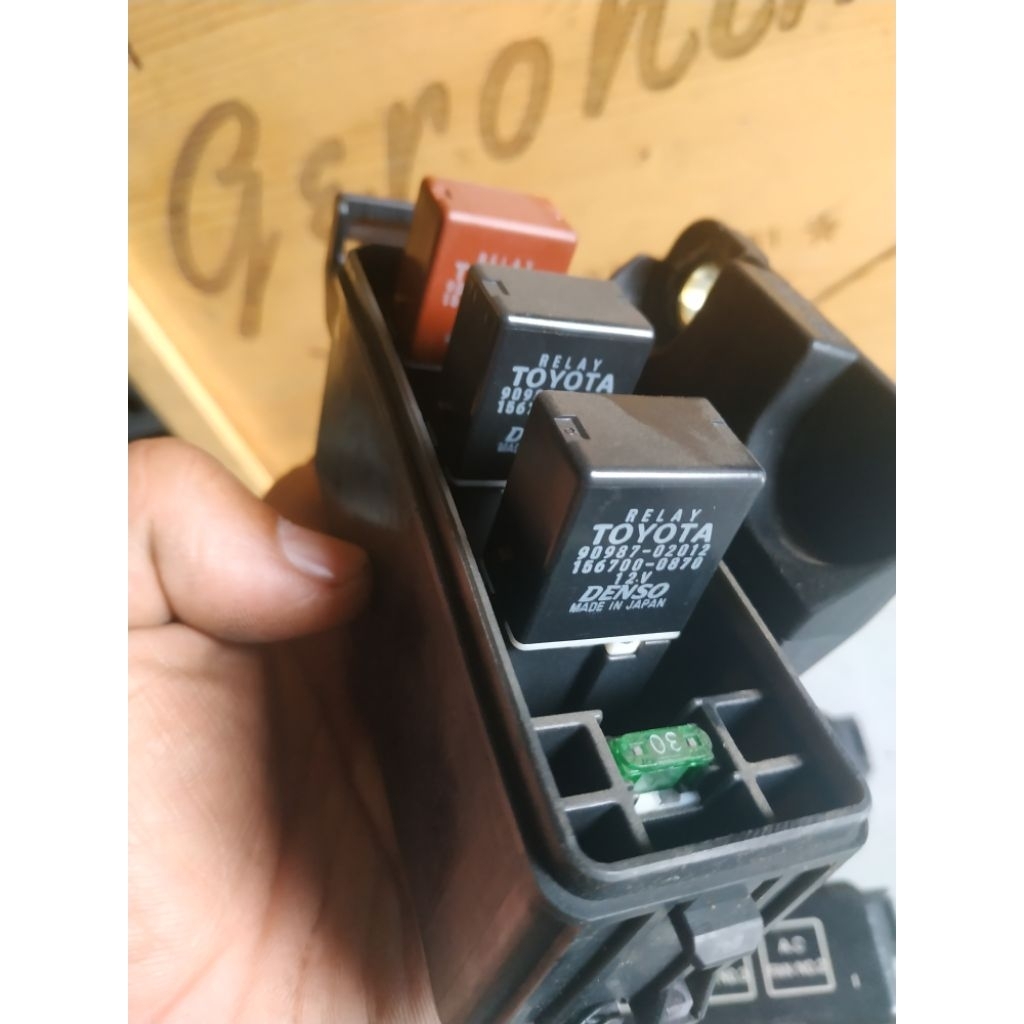 fuse box ac all new corolla ae-112.