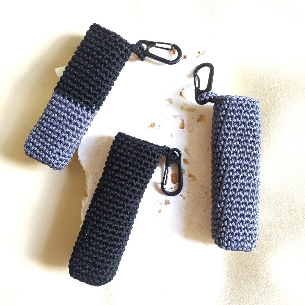 Sarung Cover Keychain Oxva /Gantungan Rajut charm