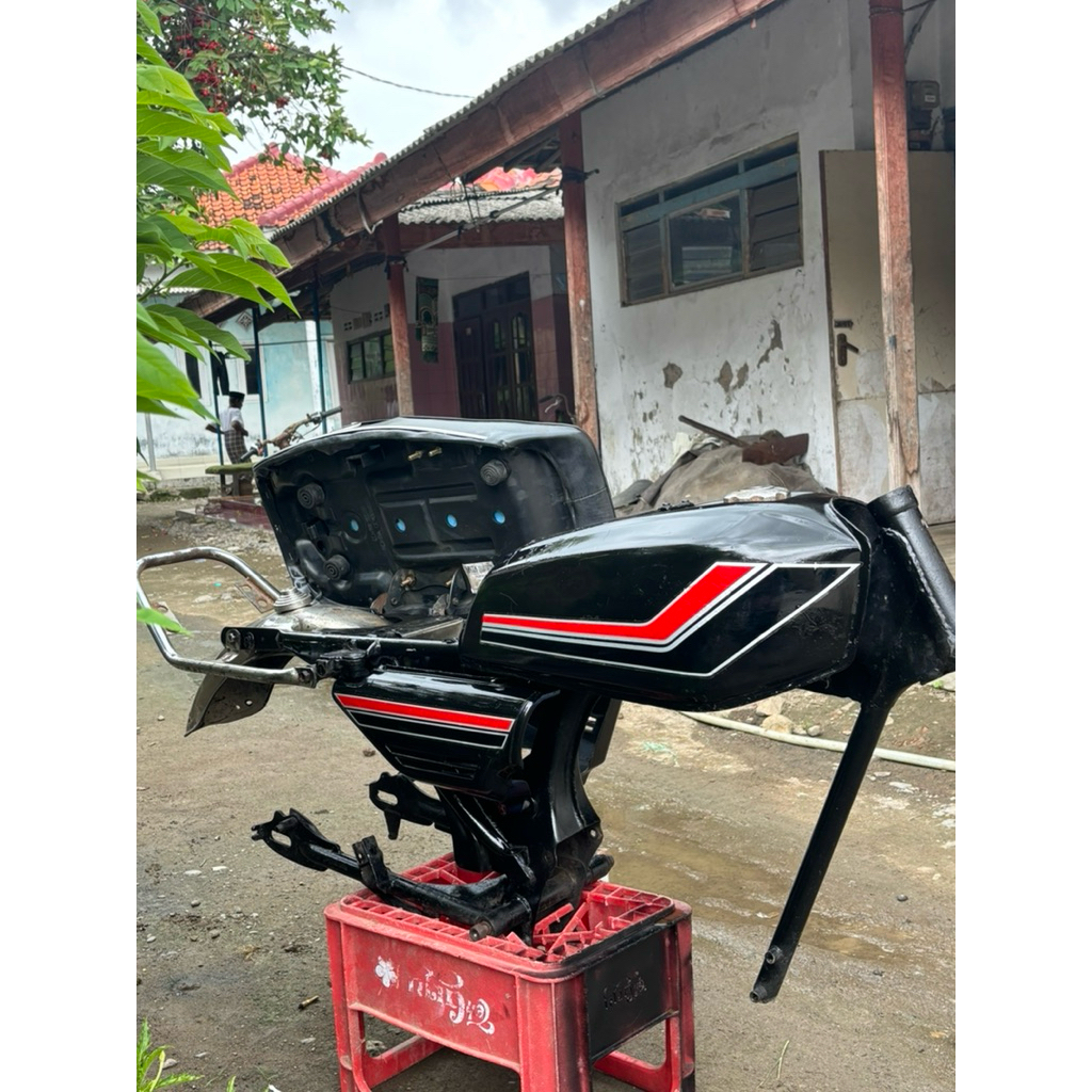 Body set rangka GL100/GL125 rangka original th 82