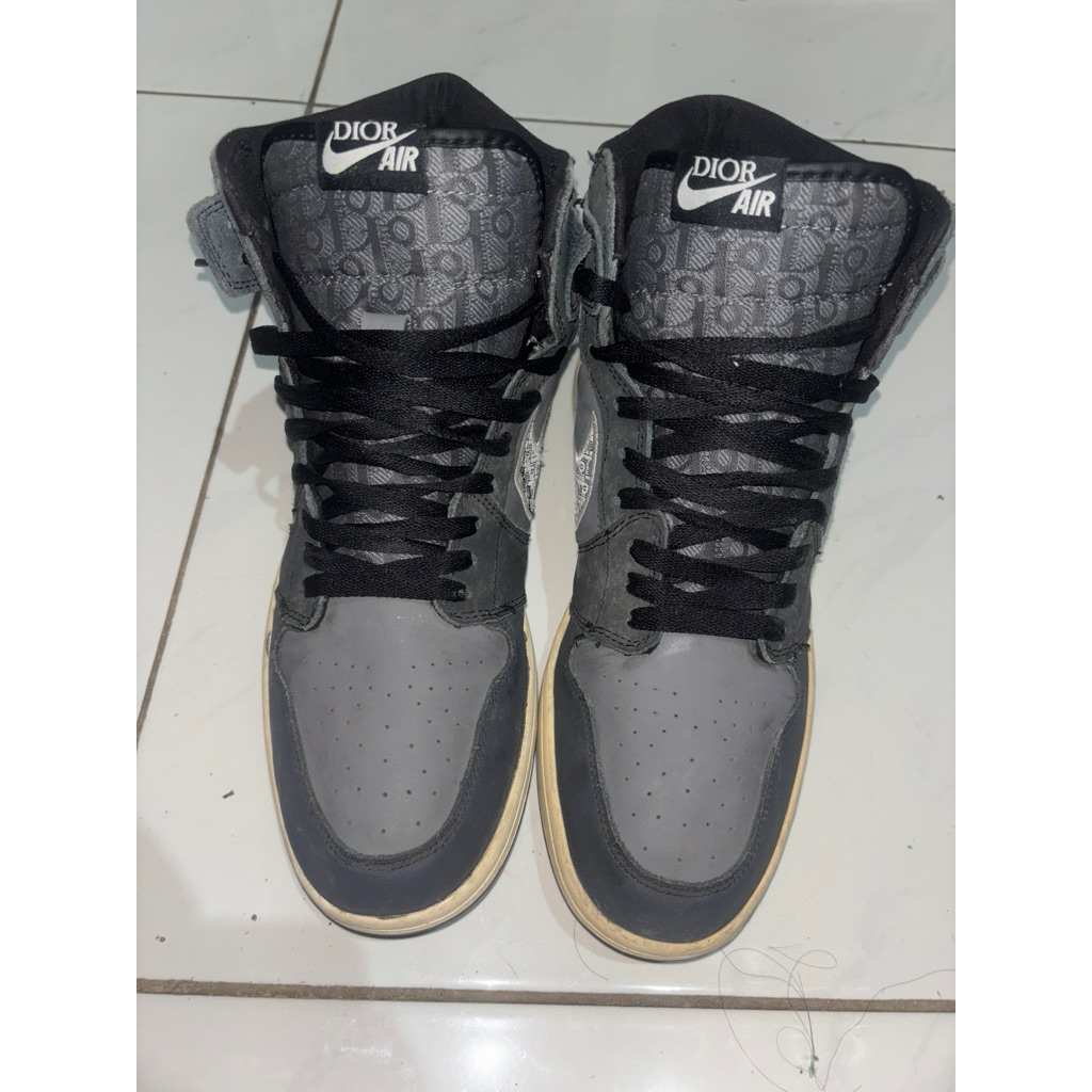 aj dior size 43/275
