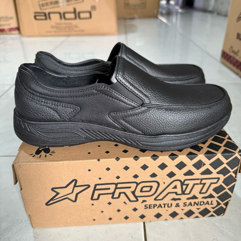 SEPATU KARET PRO ATT - TAHAN AIR, FULL KARET, FULL HITAM, KUAT