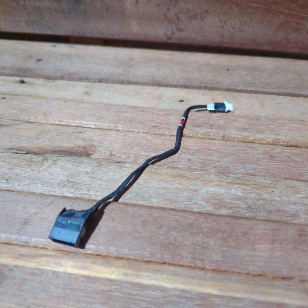 Jack Power Kabel Power Laptop Lenovo V110-14IAP Ori