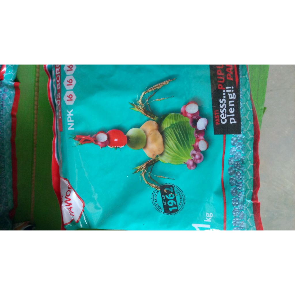 pupuk mutiara TAWON 1 KG