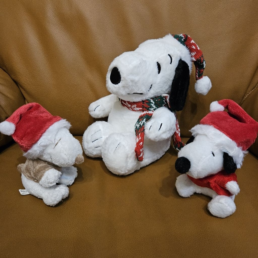 Snoopy Christmas / Holidays Doll boneka Snoopy Santa Doll Ready New