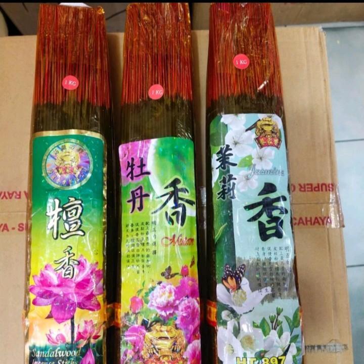 Hio hitam kecil dupa lidi hitam isi 1kg wangi Hio Hitam Kecil Dupa Lidi Hitam isi 1kg Wangi Aroma Se