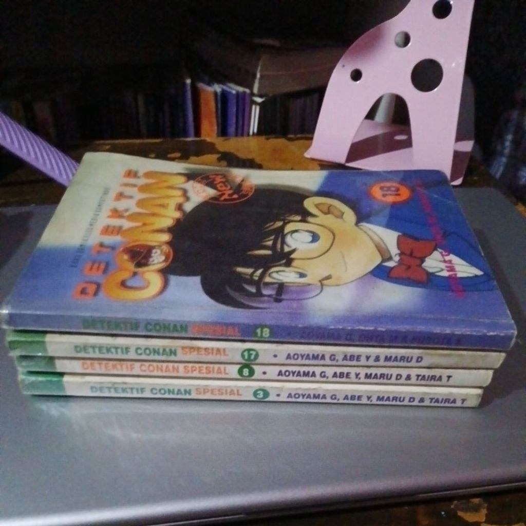 komik conan spesial