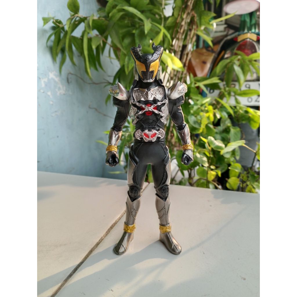 rhs kamen rider kiva ark tinggi -+17cm ori bandai