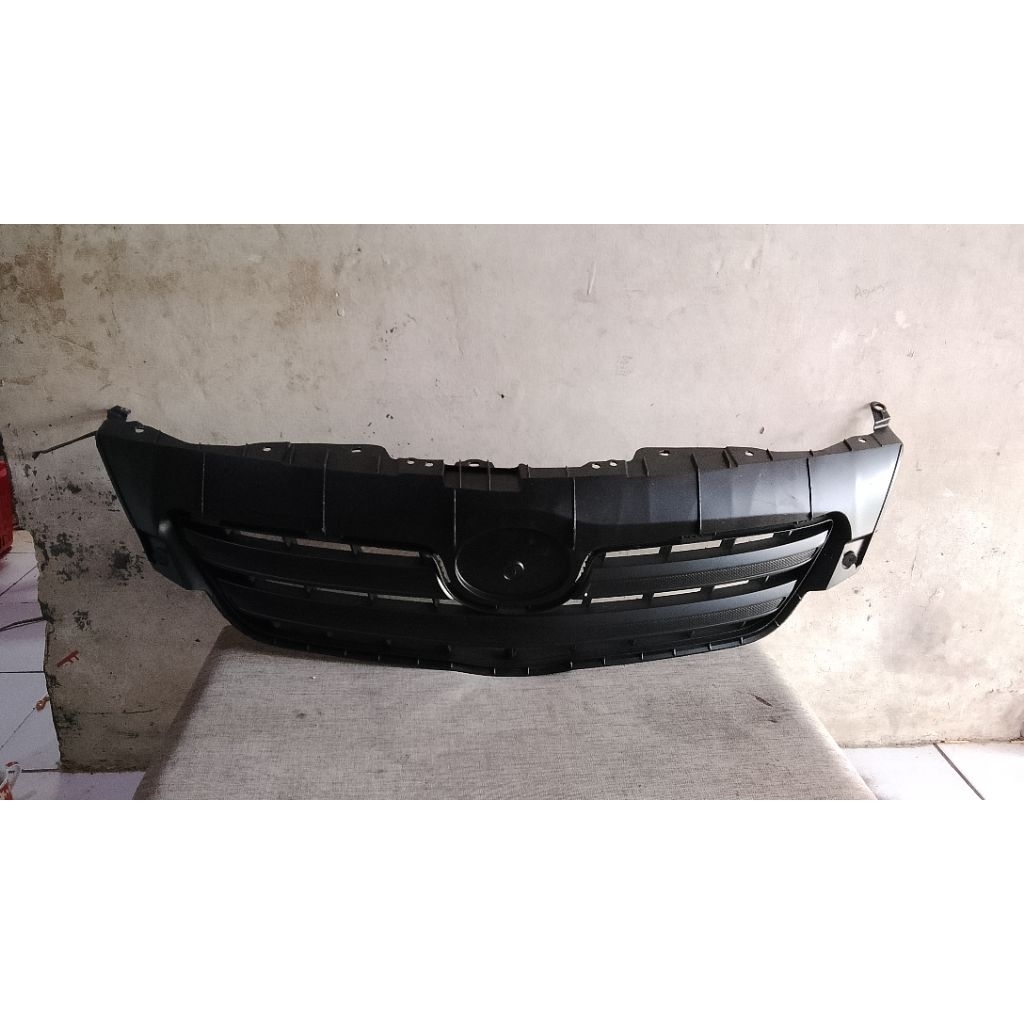 Grill grille radiator Toyota Altis 2007 2008 2009