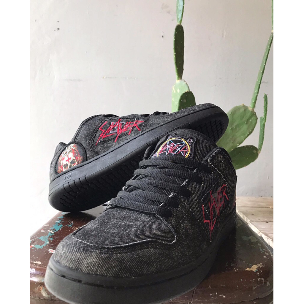 DC x Slayer size 42