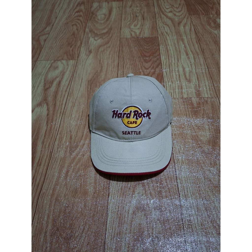 topi hard rock cafe