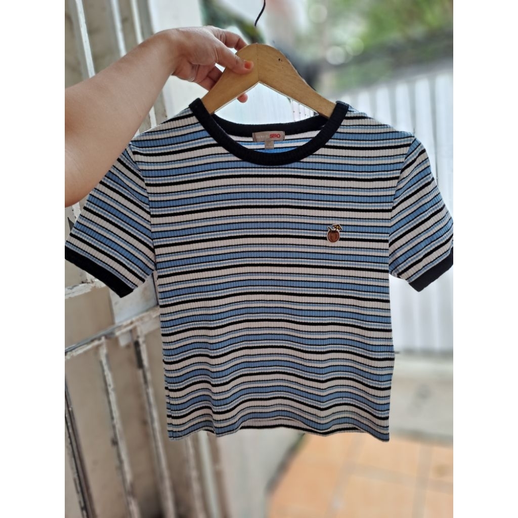 Semi crop Knit merek spao