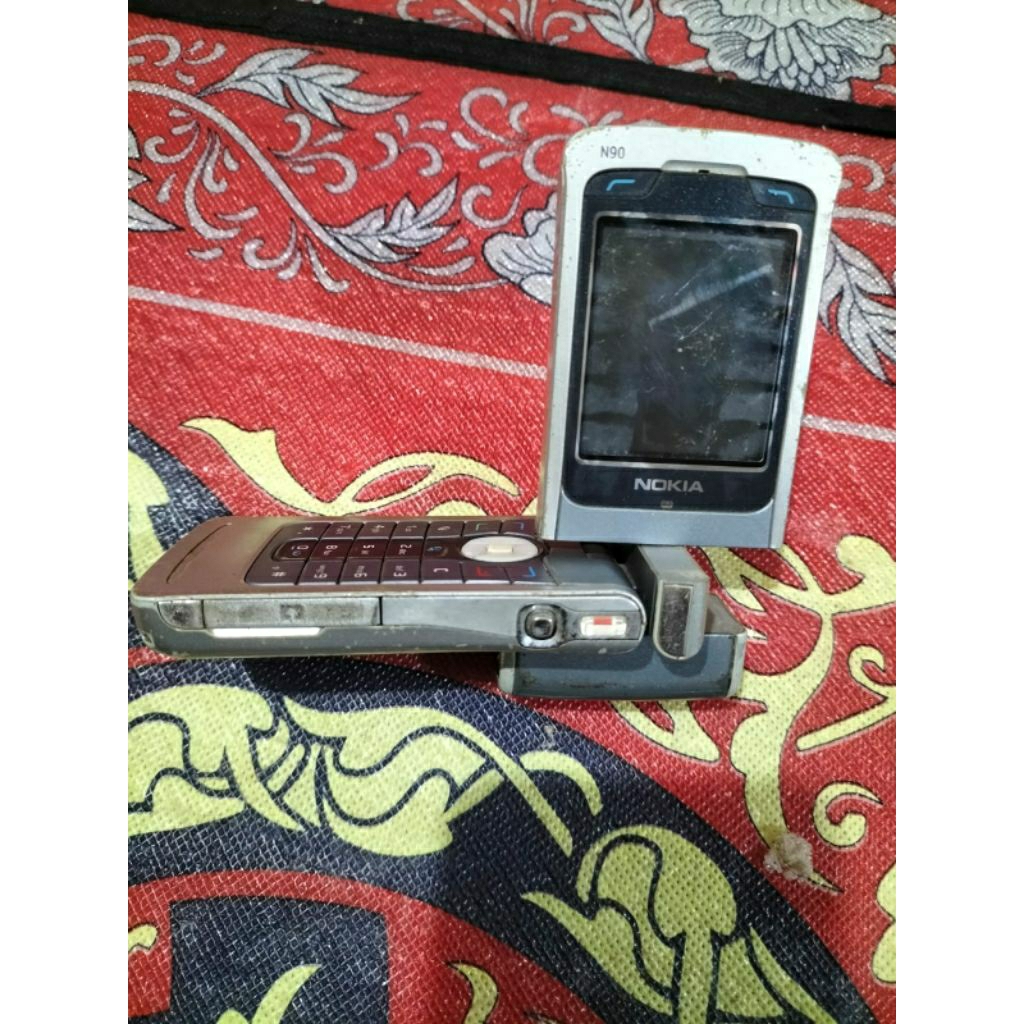 Nokia jadul N90