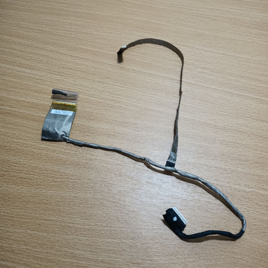 Kabel Fleksi Fleksibel LCD Laptop Samsung NP300E4Z NP300E NP300E4X