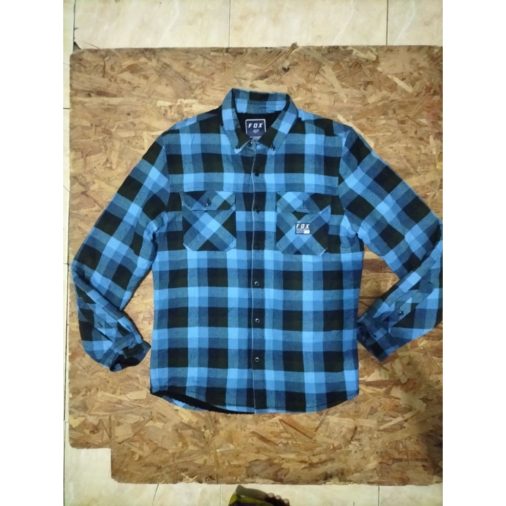 kemeja flannel fox