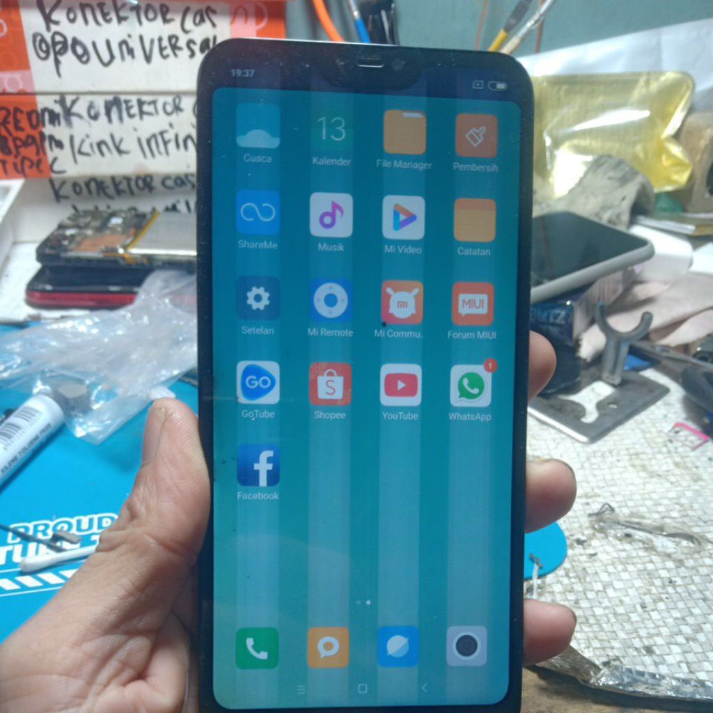 LCD redmi 6 pro lokal minus sesuai gambar baca diskripsi