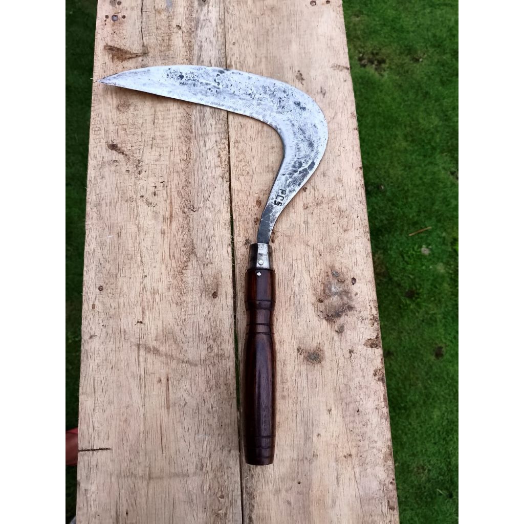 alat pemotong rumput taman model jawa