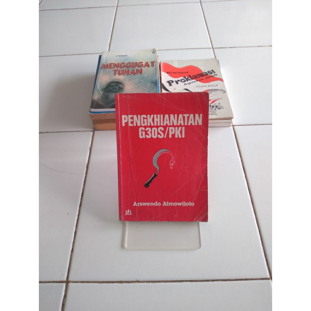 pengkhianatan g30s/pki arswendo atmowiloto